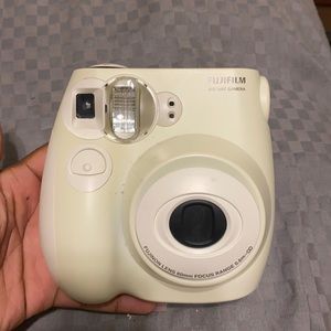 FujiFilm 7s Polaroid